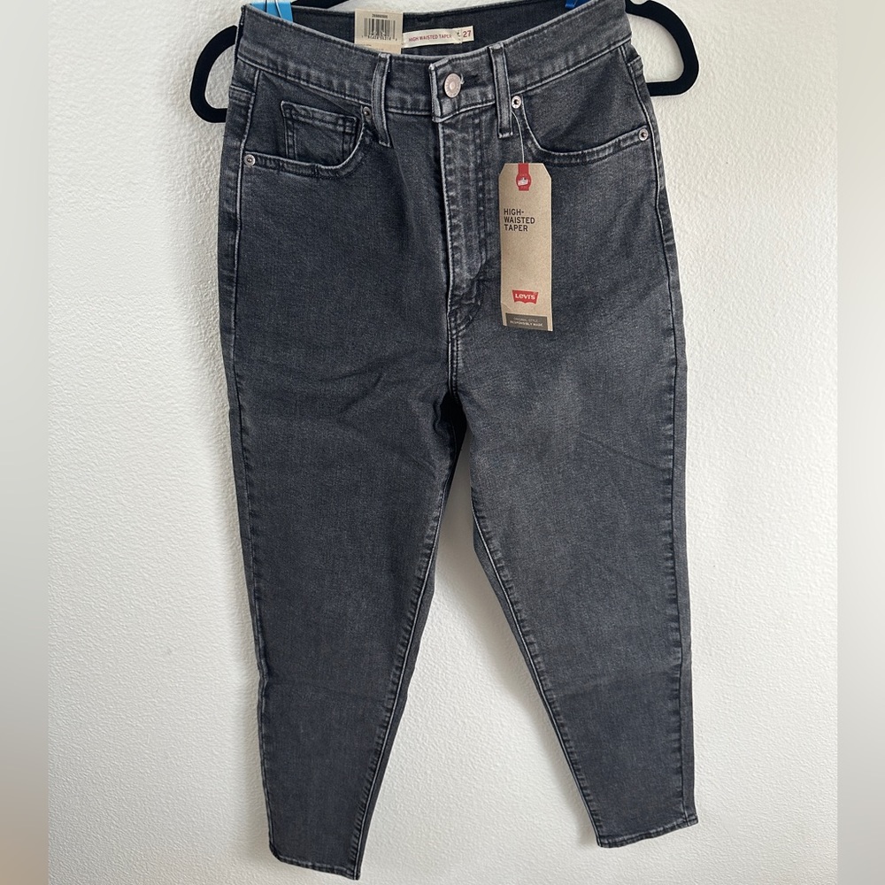Levis high waisted taper Jeans